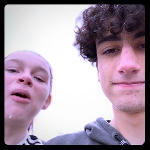 Meet your Posher, Derik-ivan